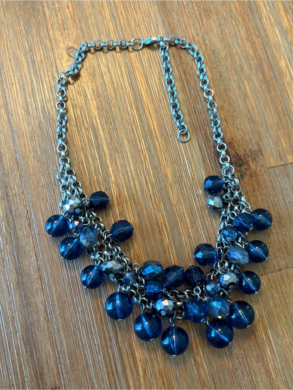 Cute silver & navy beaded necklace